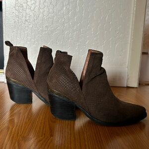 Jeffrey Campbell Cromwell Bootie